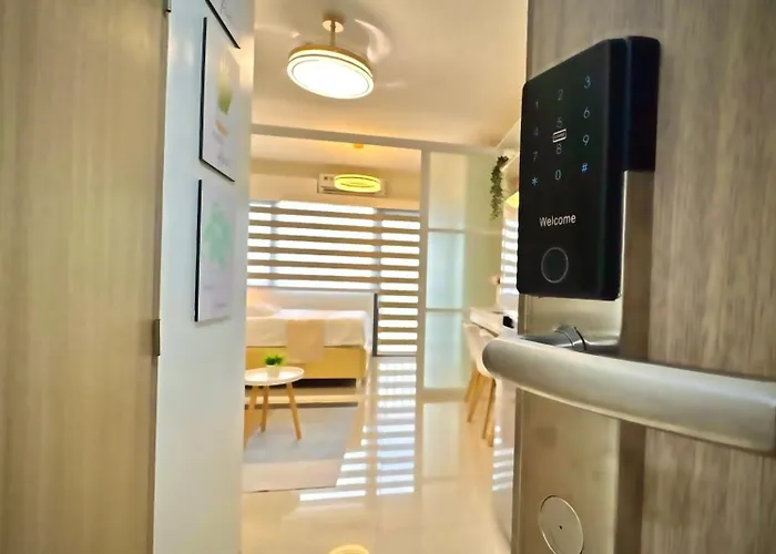 Urban Leshore Staycation Near Moa, Airport, Us Embassy マニラ市
