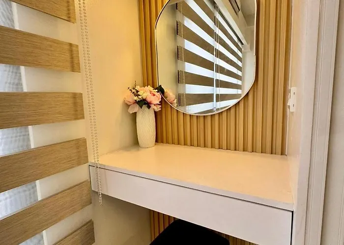 Urban Leshore Staycation Near Moa, Airport, Us Embassy アパートホテル マニラ市